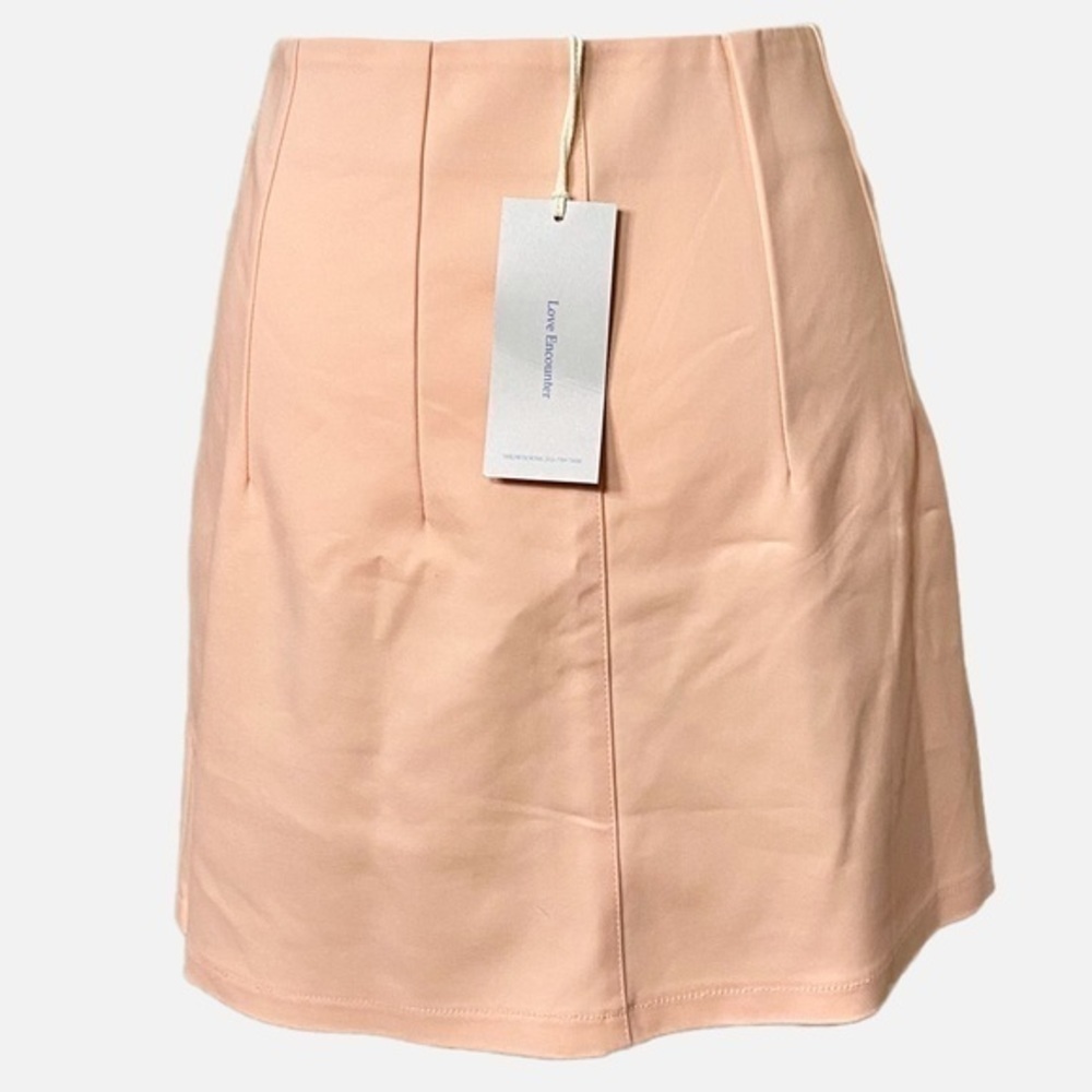 Love Encounter Light Peach Mini Skirt with Button Up Fly NWT - Picture 2 of 9